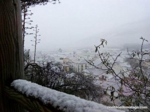Vista de Alfarnate tras la nevada del Martes 20 de Enero de 2015