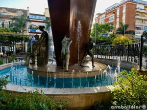 Monumento a las Tres Generaciones (Fuengirola)