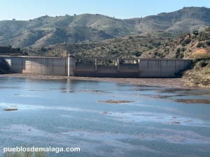 Presa del Embalse de Casasola el 11 de Noviembre de 2024
