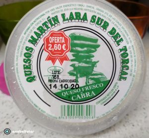queso fresco con leche de cabras de raza malagueña