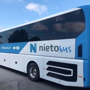 Autobus de Autocares Hermanos Nieto S L, la empresa de transporte urbano de viajeros de Torrox