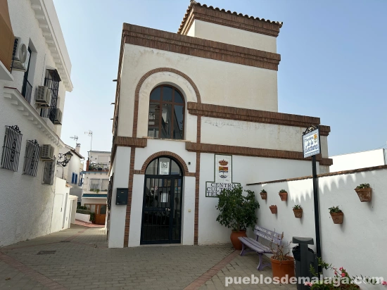 Biblioteca Pública de Benagalbón