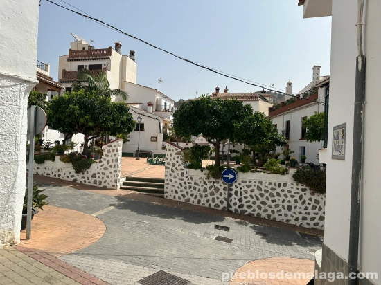 Entrada a la Plaza de las Flores